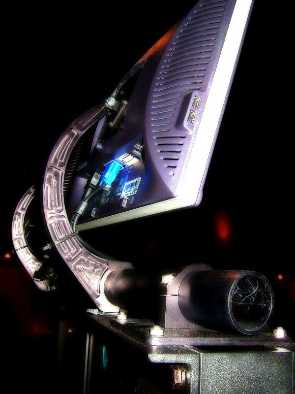 Aluminum LCD Arm Detail :: Peter Allen, XRDI