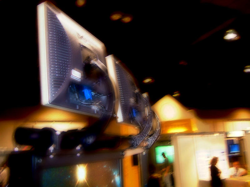 Aluminum LCD Arm Detail :: Peter Allen, XRDI